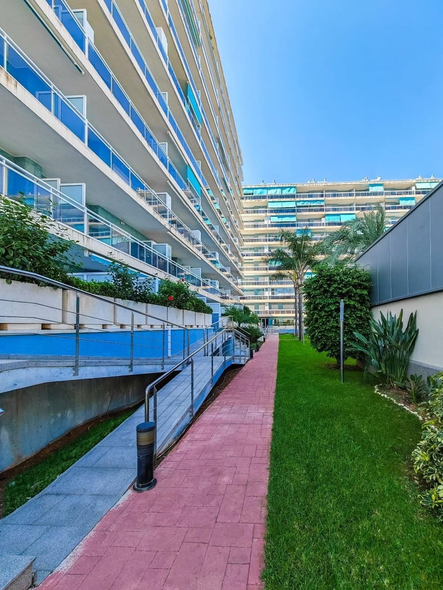 2 bedroom Flat for rent in Gandia with pool - € 950 (Ref: 9582999)