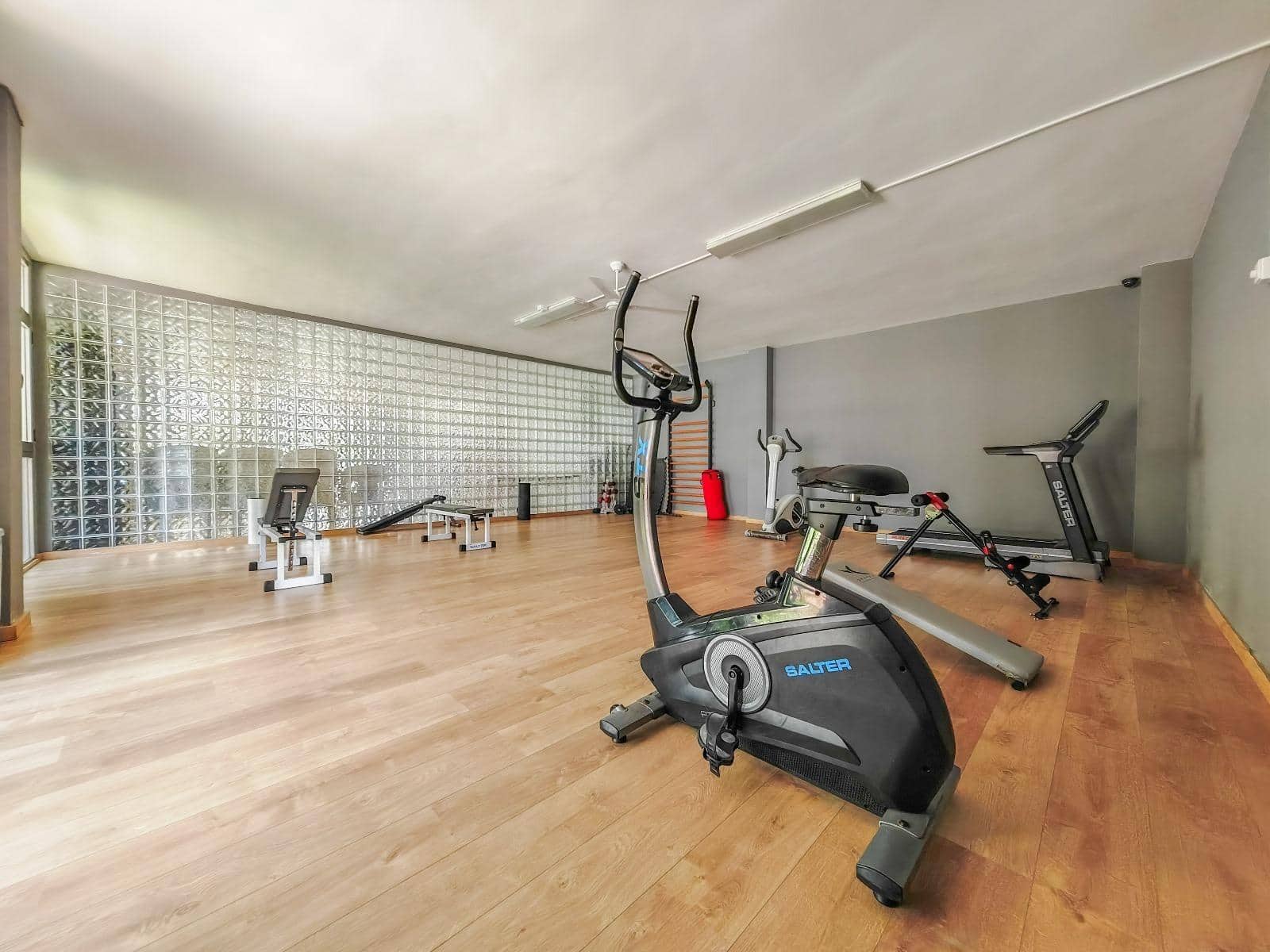 2 bedroom Flat for rent in Gandia with pool - € 950 (Ref: 9582999)