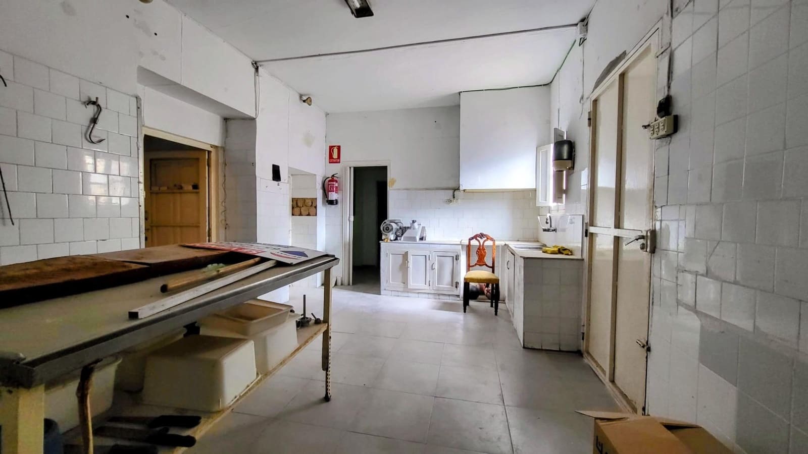 3 makuuhuone Omakotitalo myytävänä paikassa Montichelvo mukana 
autotalli - 120 000 € (Ref: 9630064)