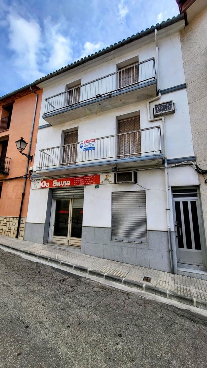 Casa de 3 habitaciones en Montichelvo en venta con garaje - 120.000 € (Ref: 9630064)