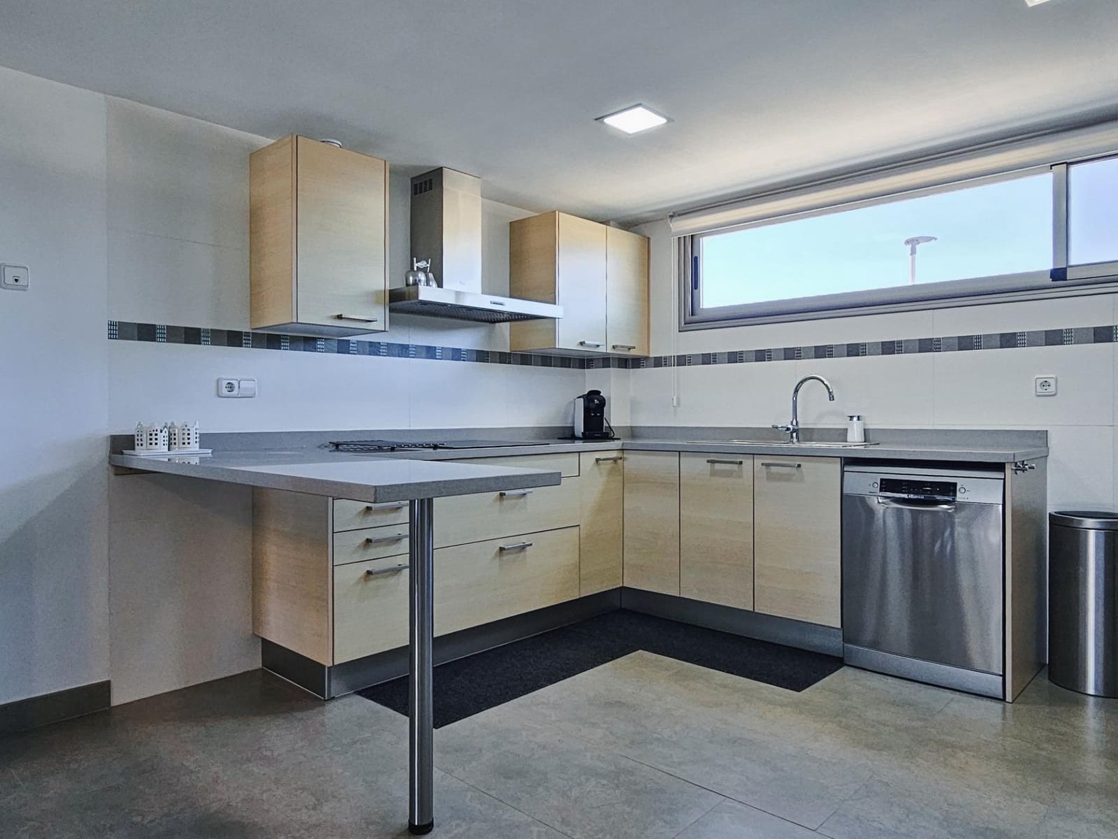 3 soveværelse Rækkehus til salg i Daimus med swimmingpool garage - € 329.000 (Ref: 9695392)