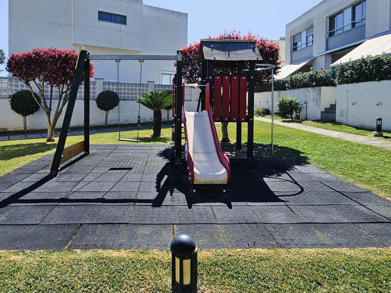 3 soveværelse Rækkehus til salg i Daimus med swimmingpool garage - € 329.000 (Ref: 9695392)