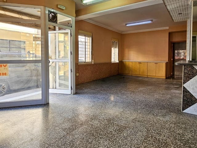 Erhverv til salg i Oliva - € 75.000 (Ref: 9695393)