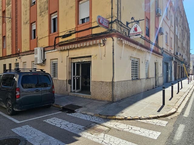 Commercieel te koop in Oliva - € 75.000 (Ref: 9695393)