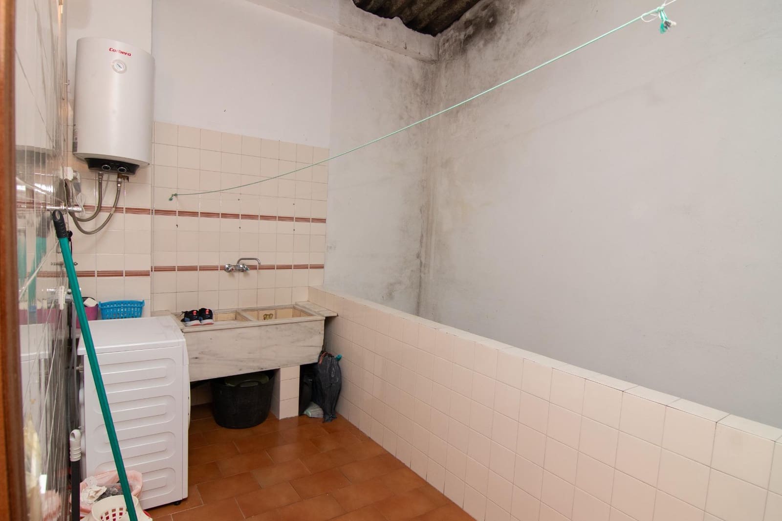 3 soveværelse Lejlighed til salg i L'Orxa / Lorcha med garage - € 55.000 (Ref: 9738623)