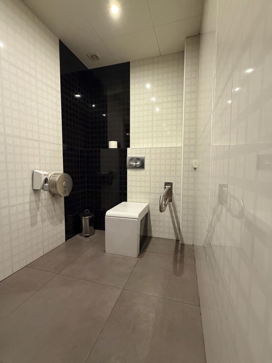 Commercial for sale in Tavernes de la Valldigna - € 430,000 (Ref: 9738624)