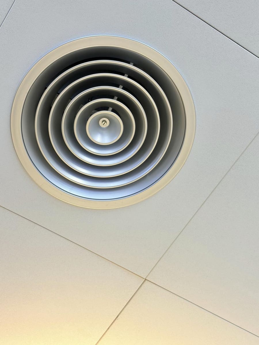 Commercial for sale in Tavernes de la Valldigna - € 430,000 (Ref: 9738624)