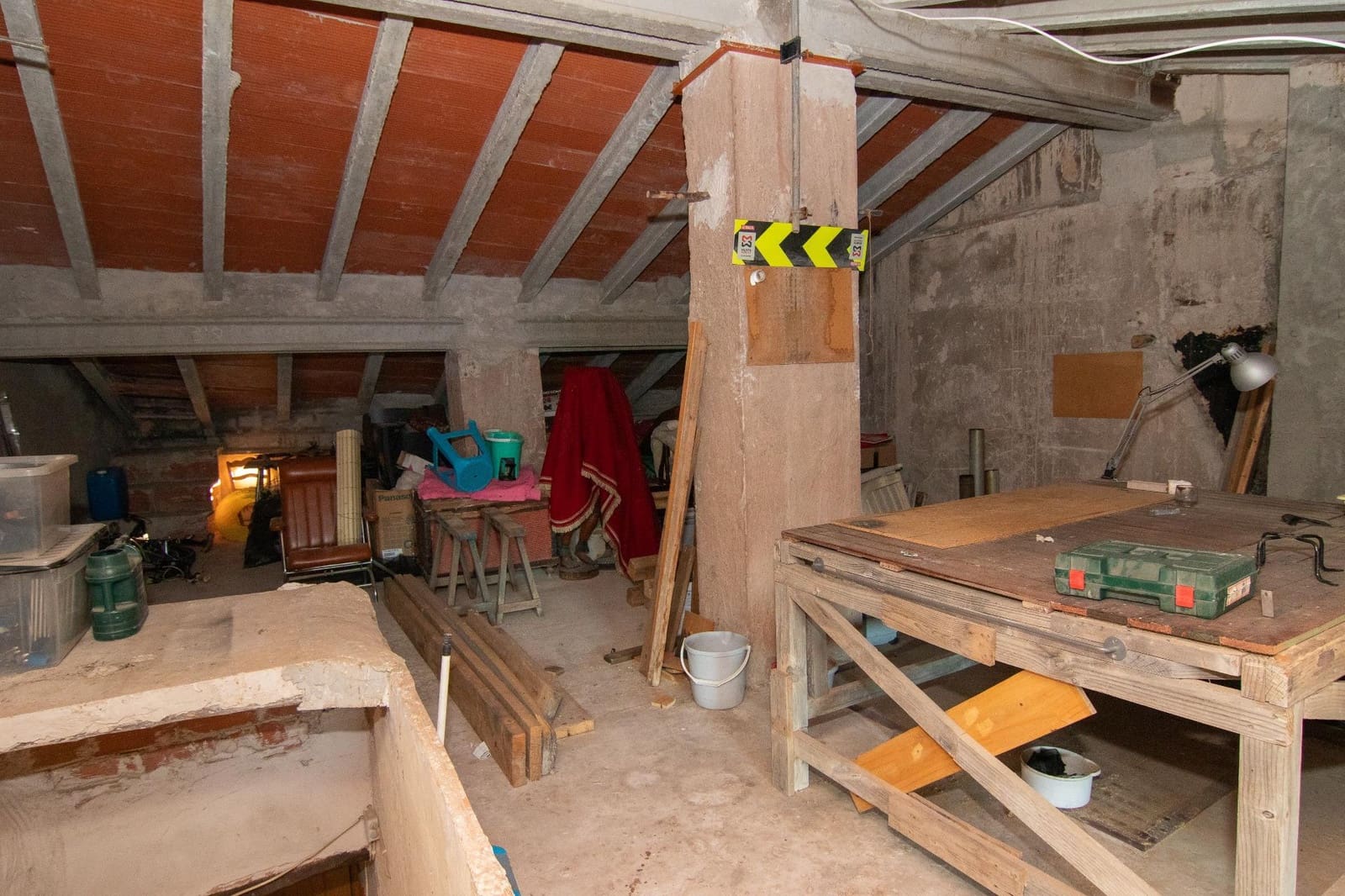 4 bedroom Townhouse for sale in Planes - € 80,000 (Ref: 9741804)