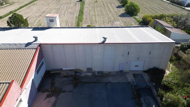Biznes na sprzedaż w Onil - 950 000 € (Ref: 9770711)