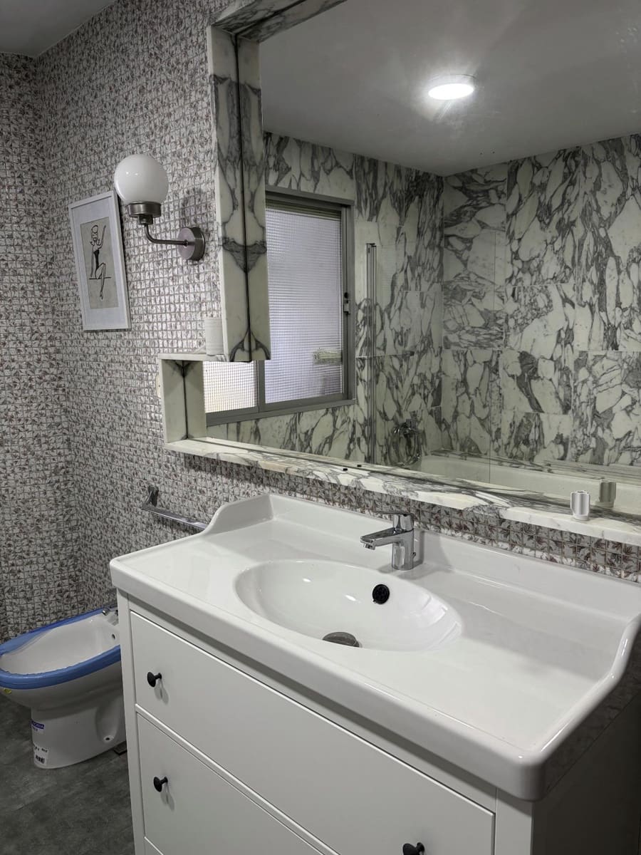 1 slaapkamer Flat te huur in Torrent - € 1.000 (Ref: 9784493)