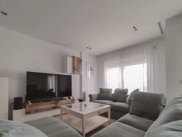 4 sovrum Radhus till salu i Alzira med garage - 360 000 € (Ref: 9791089)