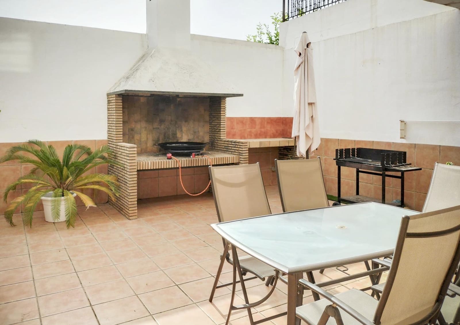 4 camera da letto Villetta a Schiera in vendita in Alzira con garage - 360.000 € (Rif: 9791089)