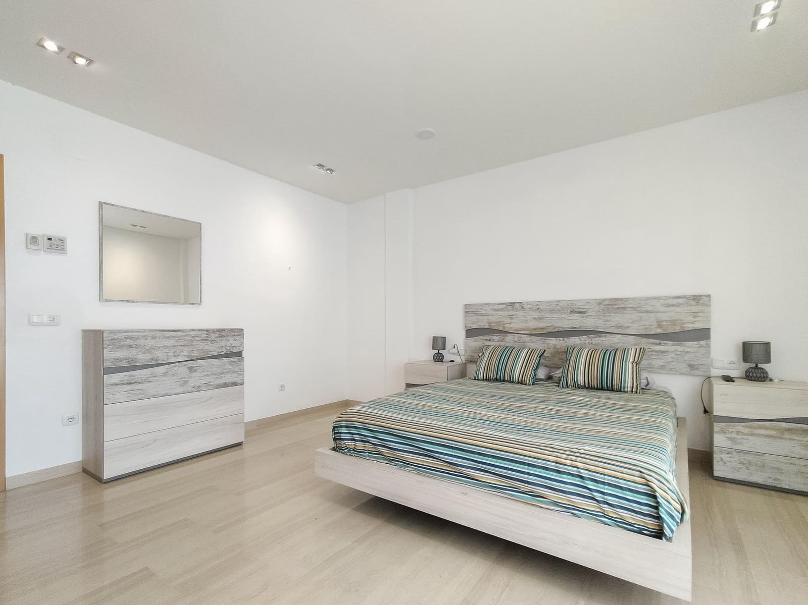 4 camera da letto Villetta a Schiera in vendita in Alzira con garage - 360.000 € (Rif: 9791089)