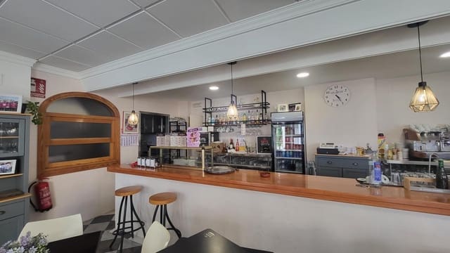 Entreprise à vendre à Gandia - 278 000 € (Ref: 9797154)