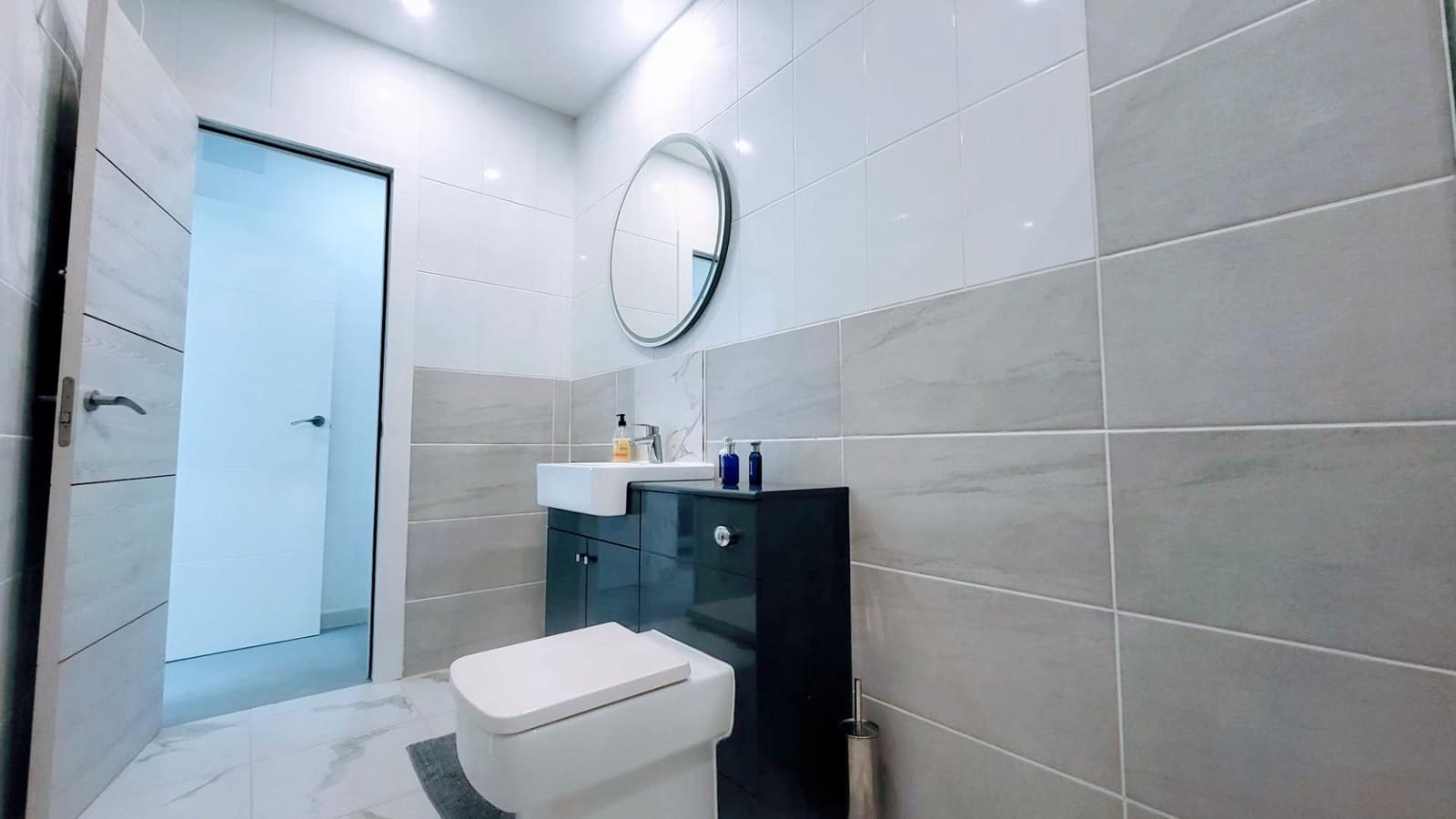 5 makuuhuone Rivitalo myytävänä paikassa Barx mukana 
autotalli - 225 000 € (Ref: 9799309)