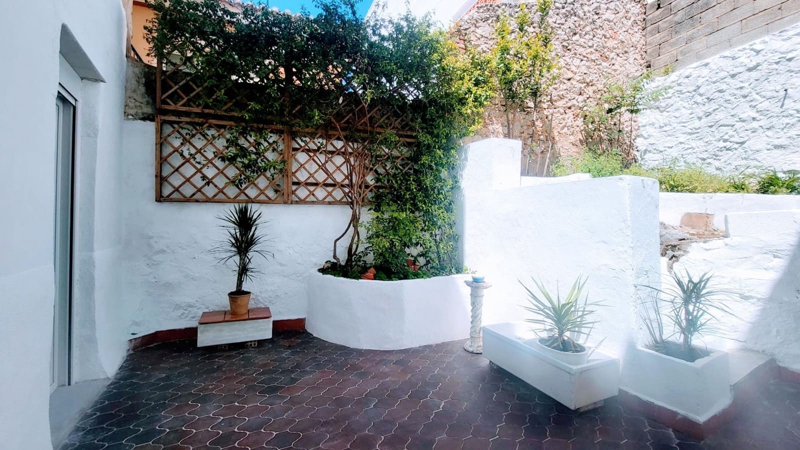 5 makuuhuone Rivitalo myytävänä paikassa Barx mukana 
autotalli - 225 000 € (Ref: 9799309)