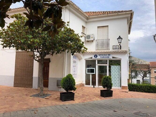 5 makuuhuone Rivitalo myytävänä paikassa Barx mukana 
autotalli - 225 000 € (Ref: 9799309)