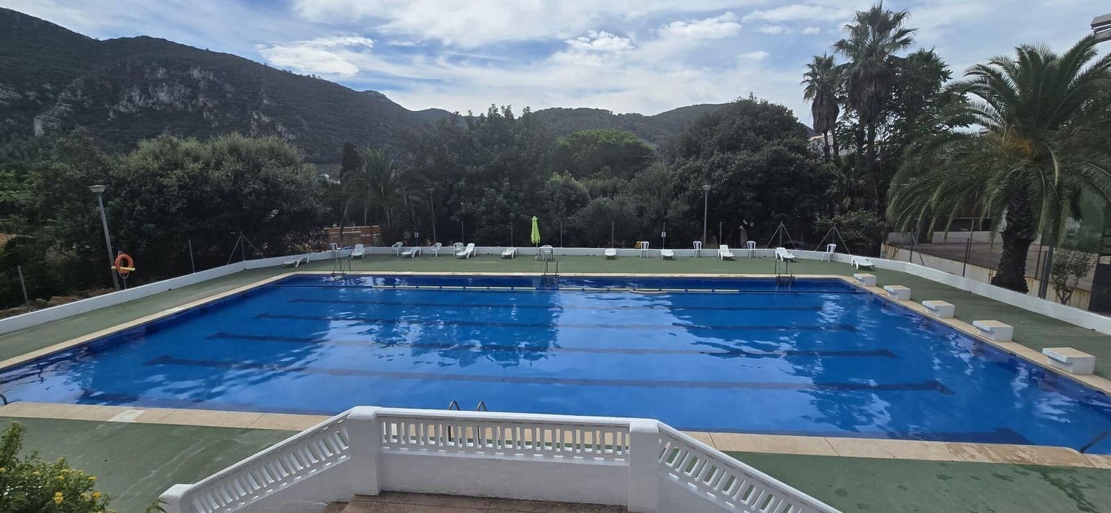 5 makuuhuone Rivitalo myytävänä paikassa Barx mukana 
autotalli - 225 000 € (Ref: 9799309)