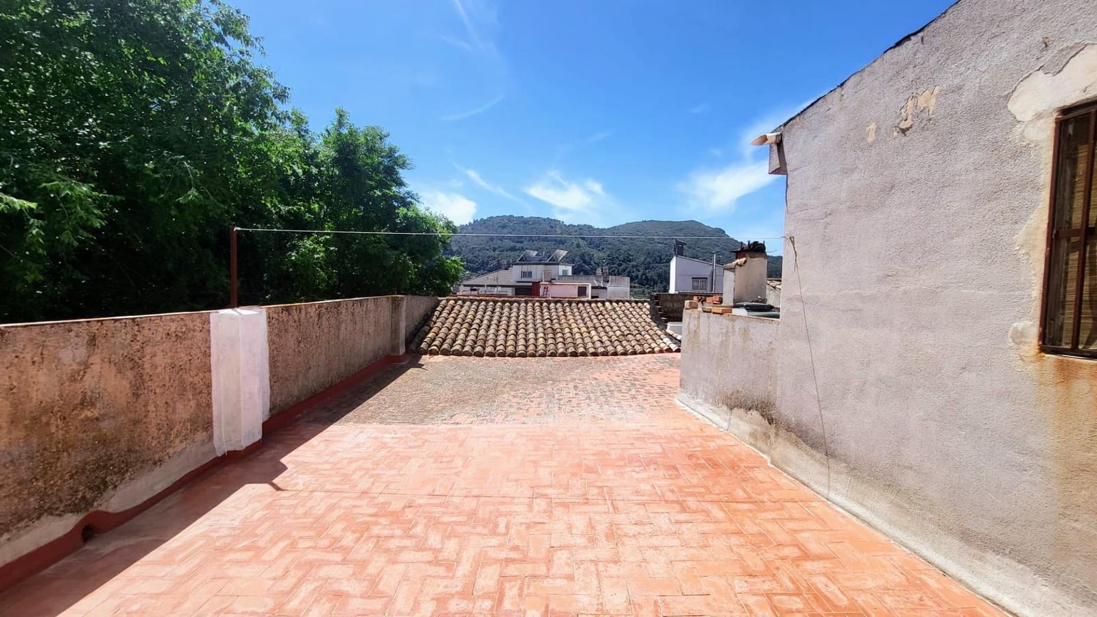 5 makuuhuone Rivitalo myytävänä paikassa Barx mukana 
autotalli - 225 000 € (Ref: 9799309)