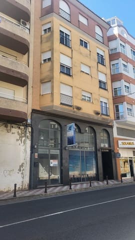 Commerciale in vendita in Tavernes de la Valldigna - 219.000 € (Rif: 9811971)