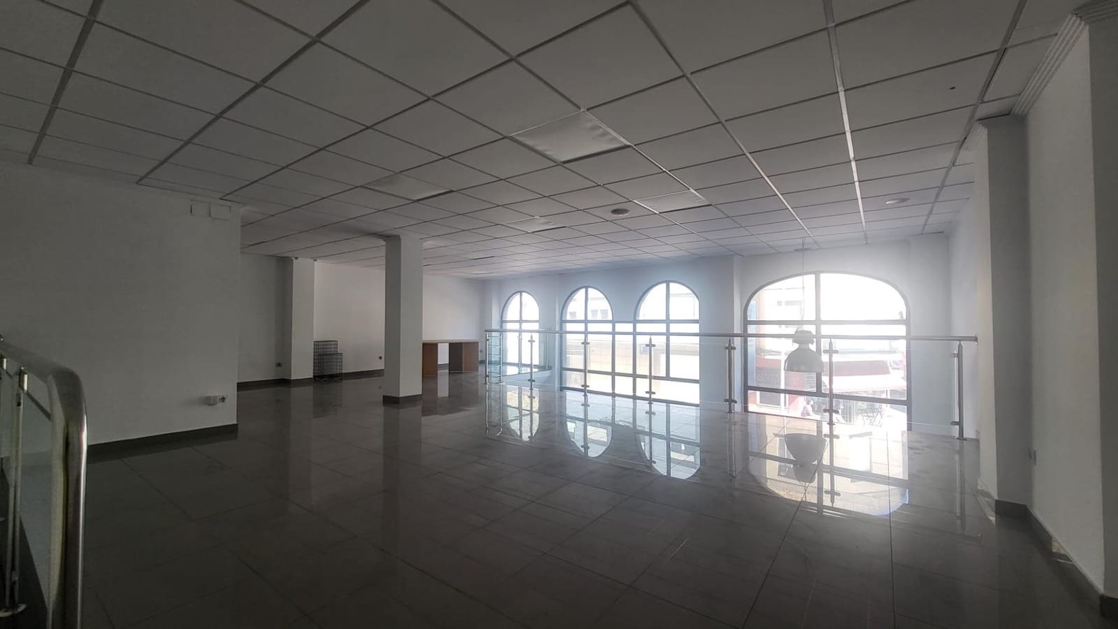 Commercial for sale in Tavernes de la Valldigna - € 219,000 (Ref: 9811971)