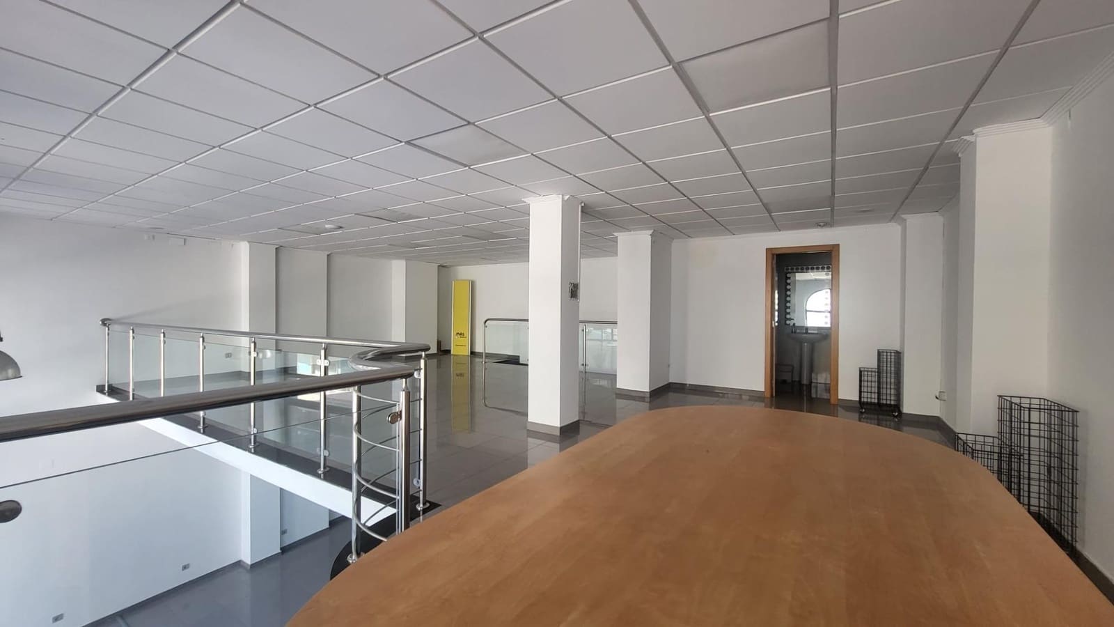 Commercial for sale in Tavernes de la Valldigna - € 219,000 (Ref: 9811971)
