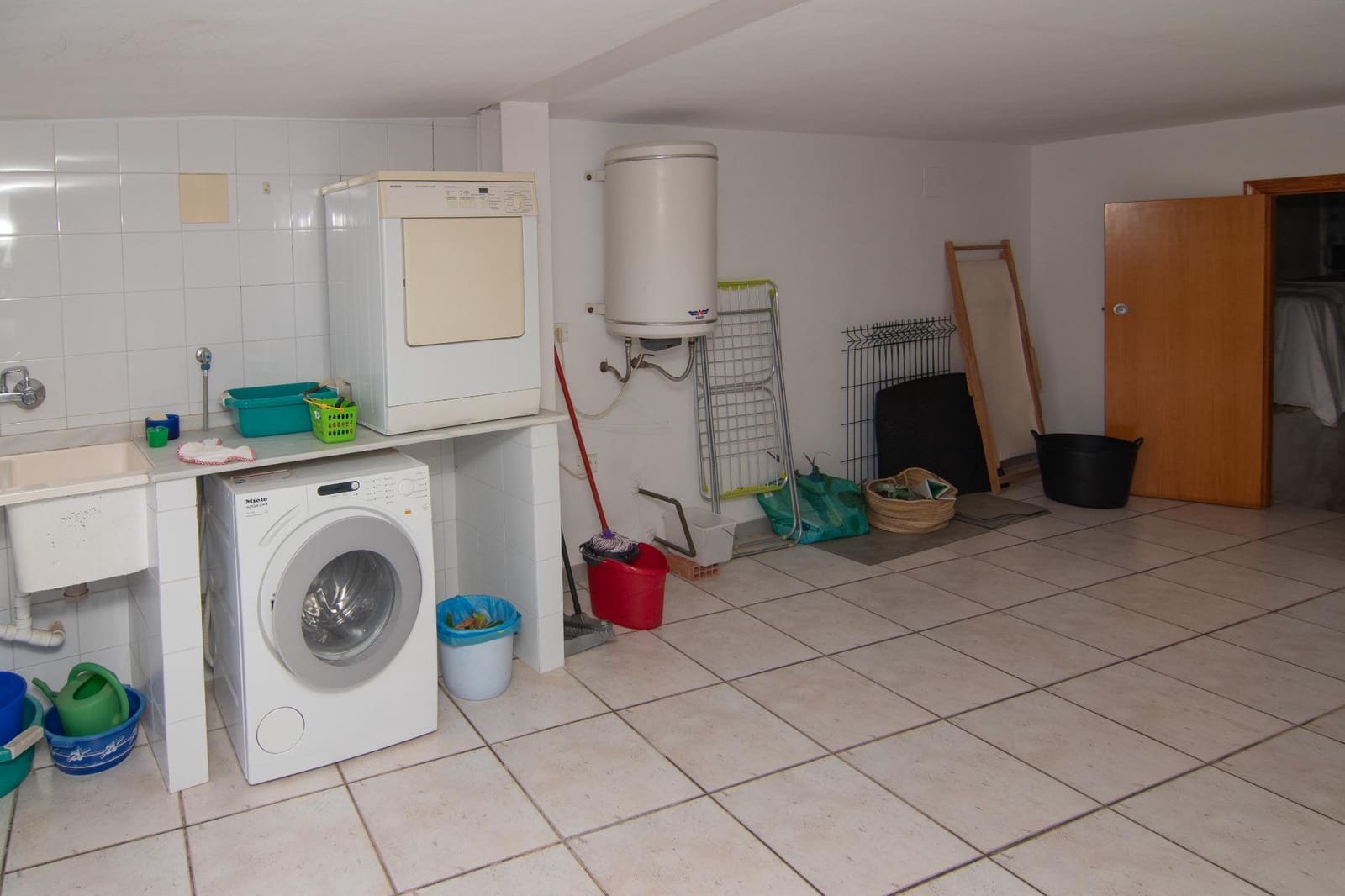 2 bedroom Townhouse for sale in Vall de Gallinera - € 220,000 (Ref: 9822986)