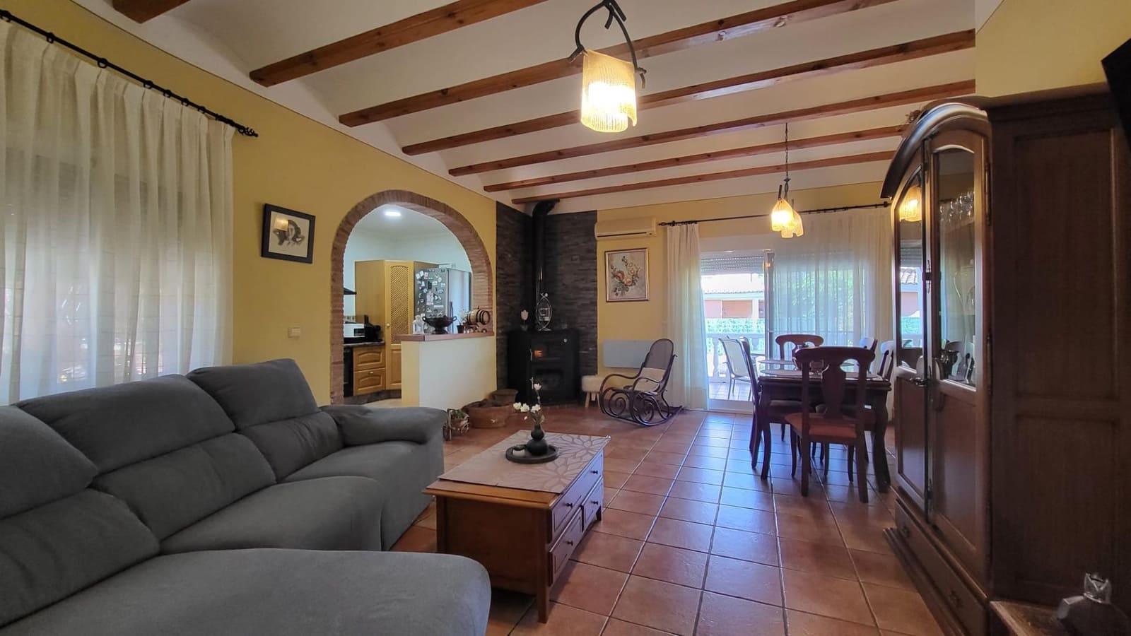 3 bedroom Villa for sale in Ador with pool garage - € 439,000 (Ref: 9840379)