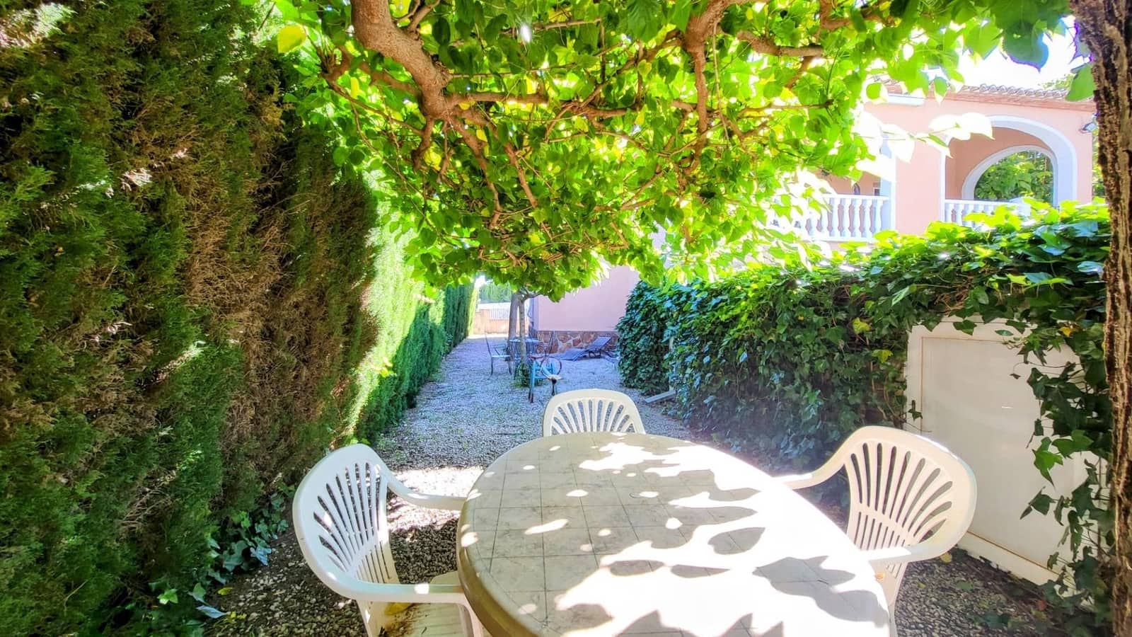 3 bedroom Villa for sale in Ador with pool garage - € 439,000 (Ref: 9840379)