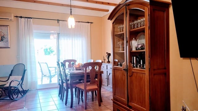 3 sypialnia Willa na sprzedaż w Ador z basenem garażem - 409 000 € (Ref: 9840379)