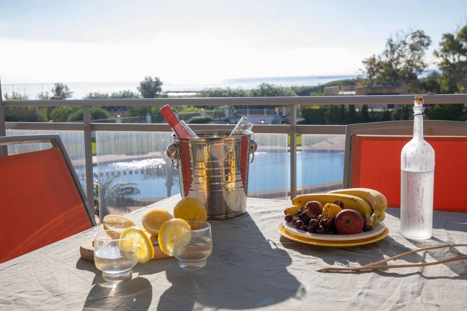 Apartamento de 2 habitaciones en Dénia en venta con piscina garaje - 430.000 € (Ref: 9867074)