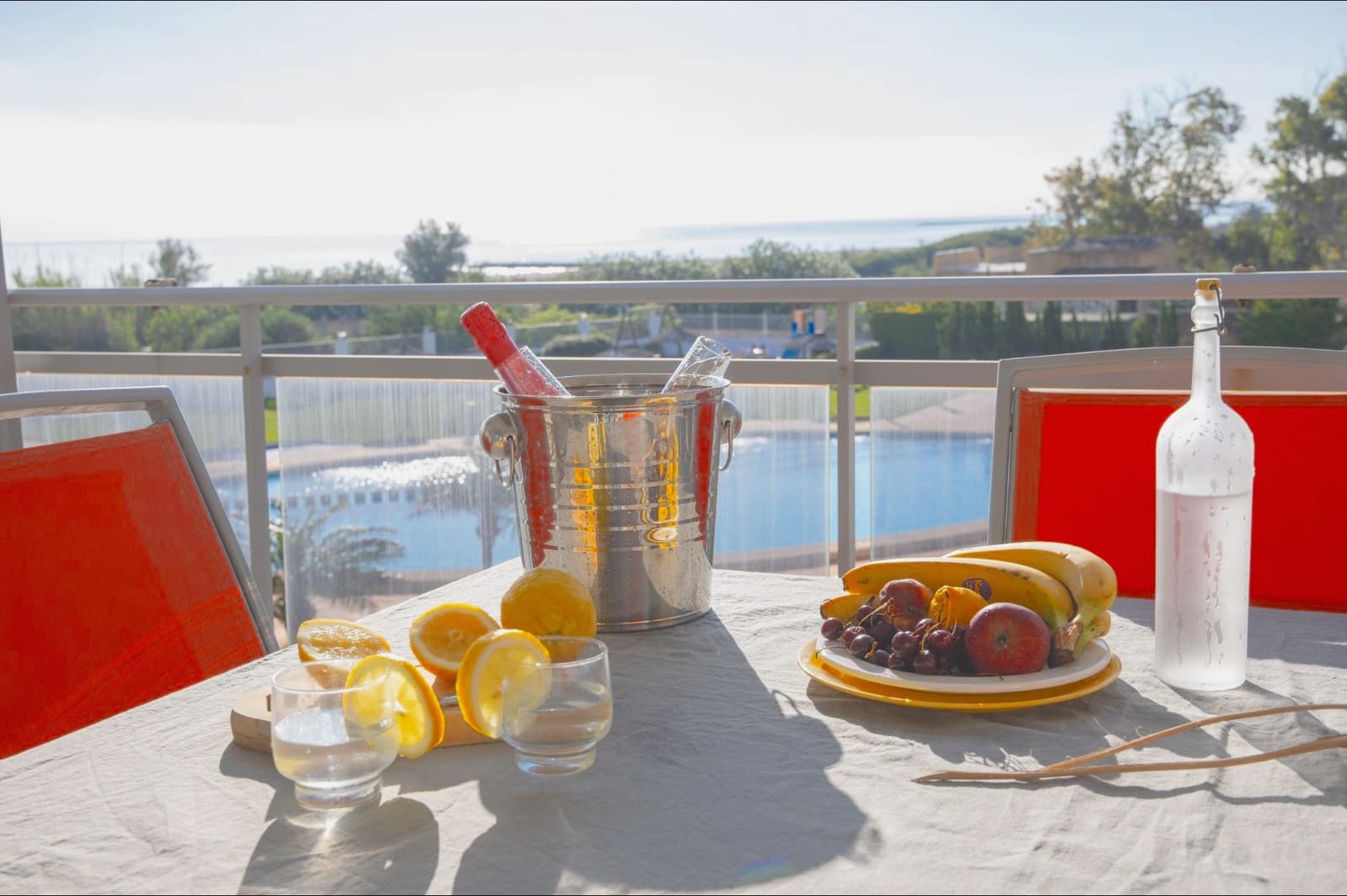 Apartamento de 2 habitaciones en Dénia en venta con piscina garaje - 430.000 € (Ref: 9867074)