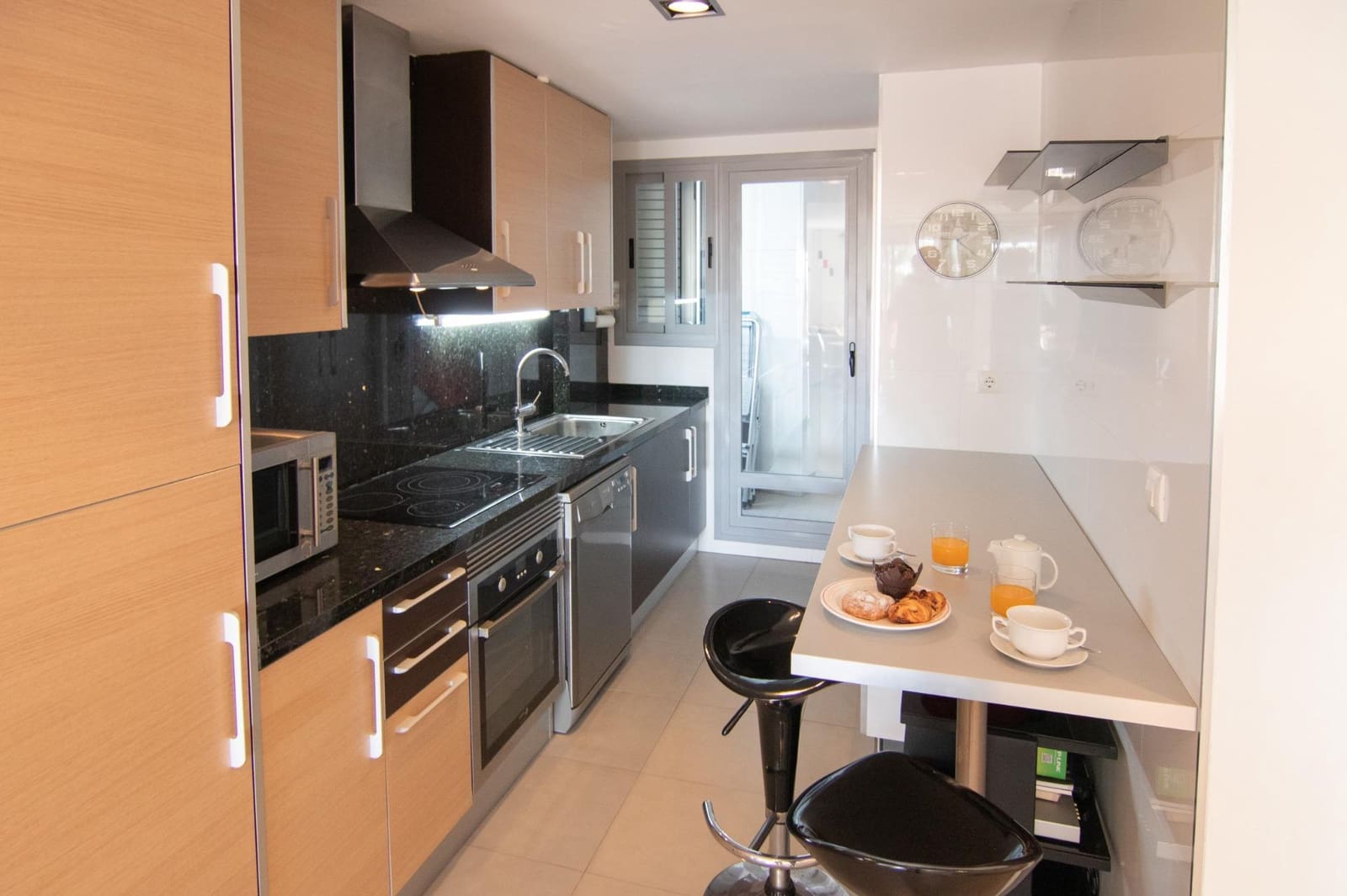 2 bedroom Apartment for sale in Denia with pool garage - € 399,000 (Ref: 9867074)