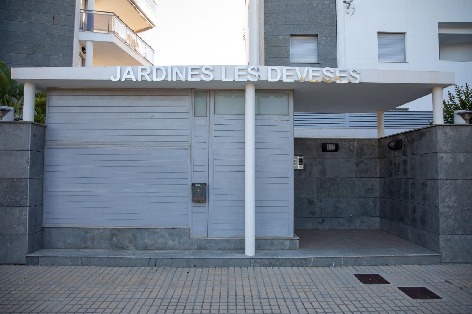 2 bedroom Apartment for sale in Denia with pool garage - € 399,000 (Ref: 9867074)