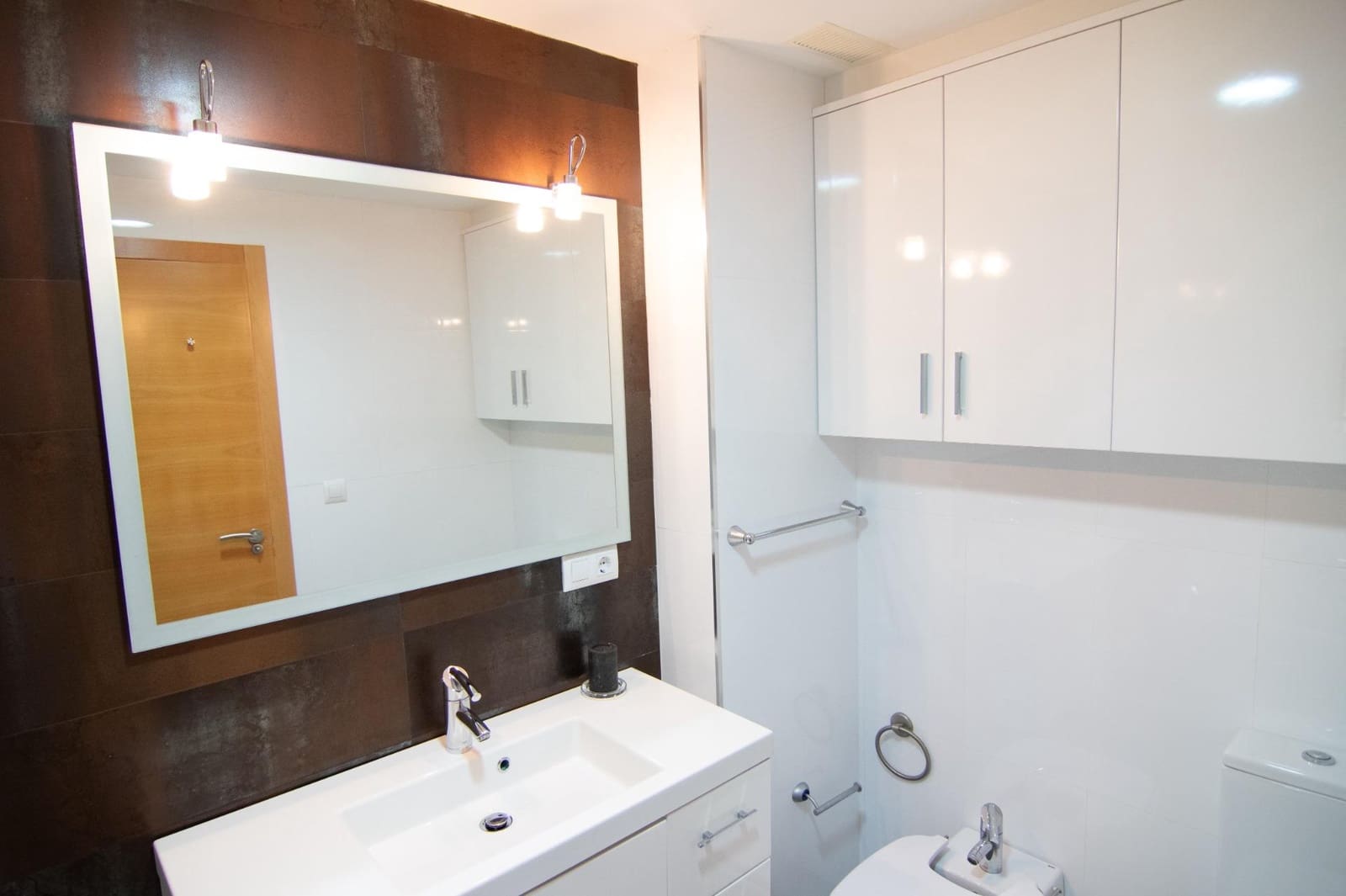 2 bedroom Apartment for sale in Denia with pool garage - € 399,000 (Ref: 9867074)