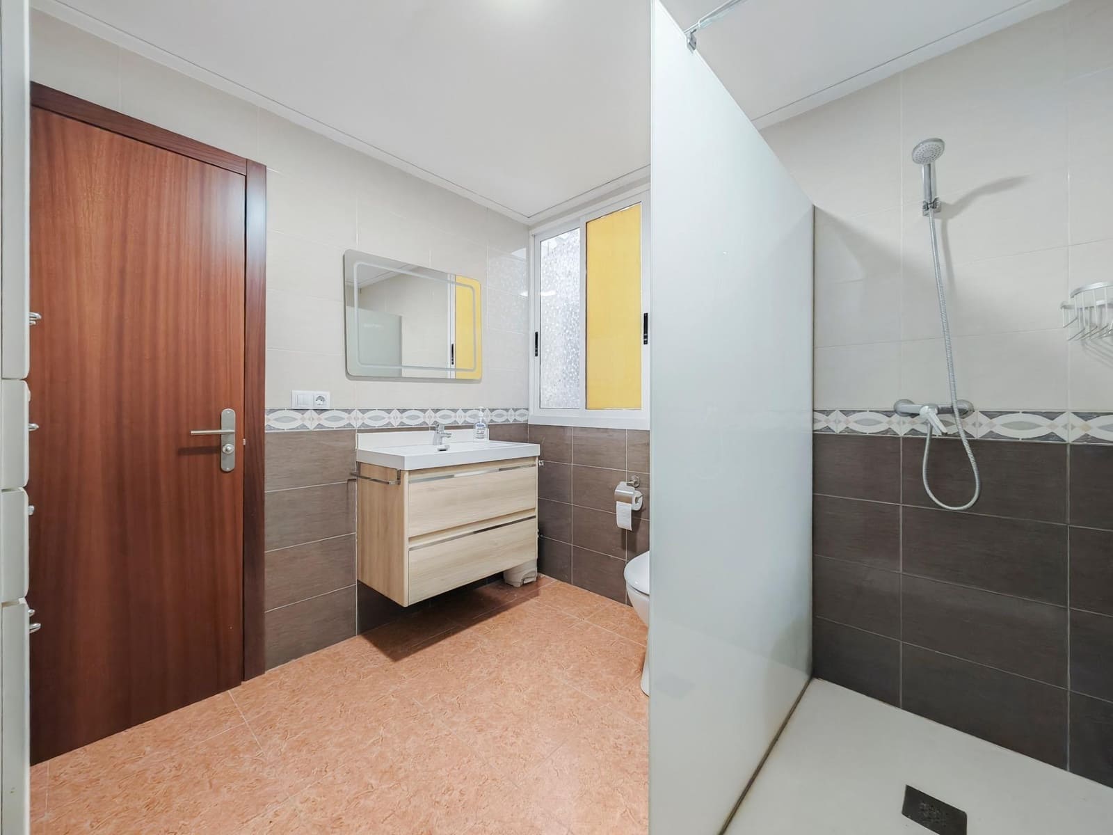 5 chambre Maison de Ville à vendre à Otos - 50 000 € (Ref: 9867076)