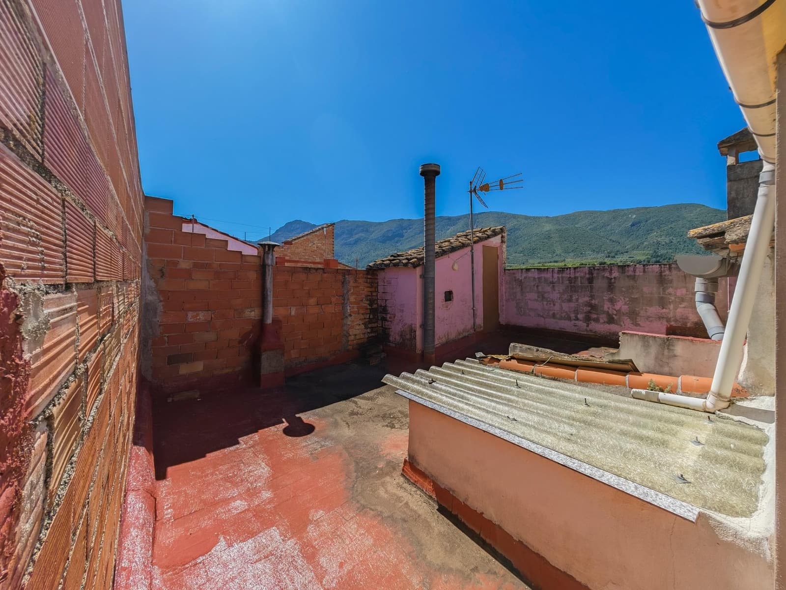 5 chambre Maison de Ville à vendre à Otos - 50 000 € (Ref: 9867076)