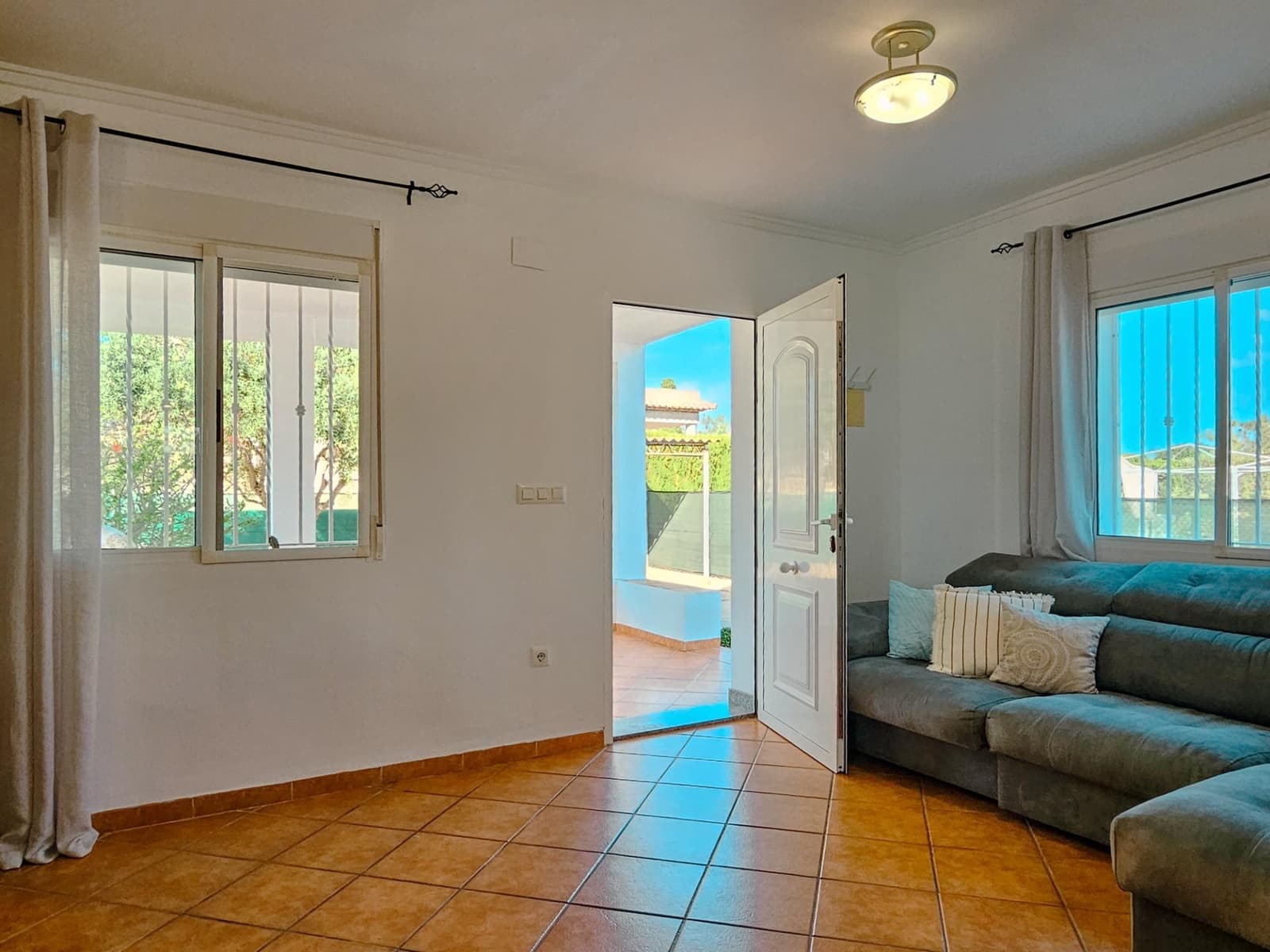 2 Zimmer Villa zu verkaufen in Oliva - 280.000 € (Ref: 9898741)