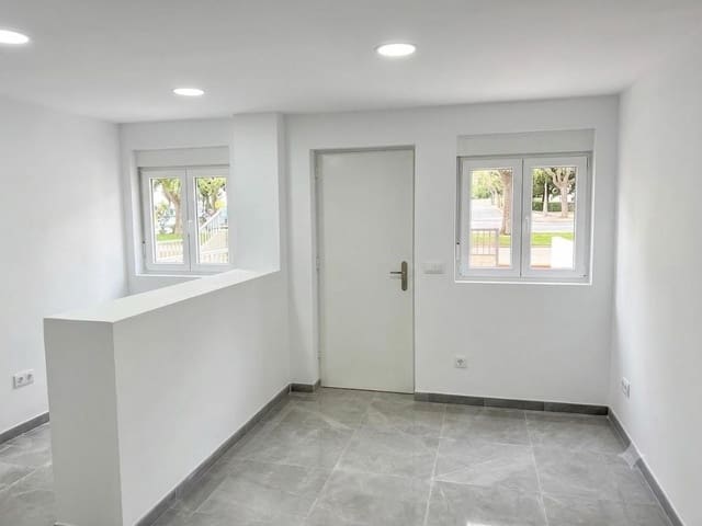 1 soveværelse Erhverv til salg i Gandia - € 250.000 (Ref: 9898742)