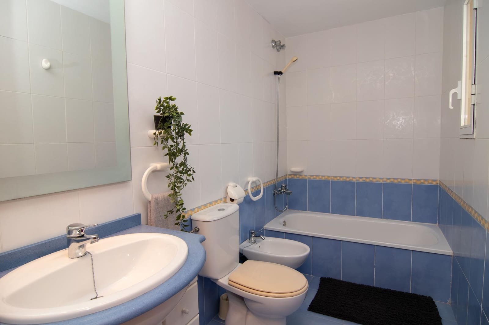 3 soverom Leilighet til salgs i Gandia med svømmebasseng garasje - € 300 000 (Ref: 9904015)