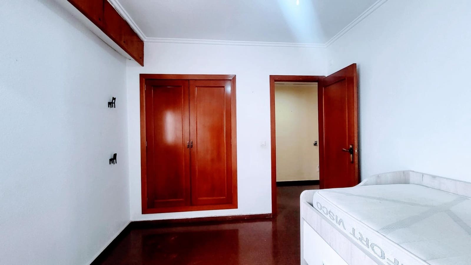 4 bedroom Flat for sale in Oliva - € 134,000 (Ref: 9929449)