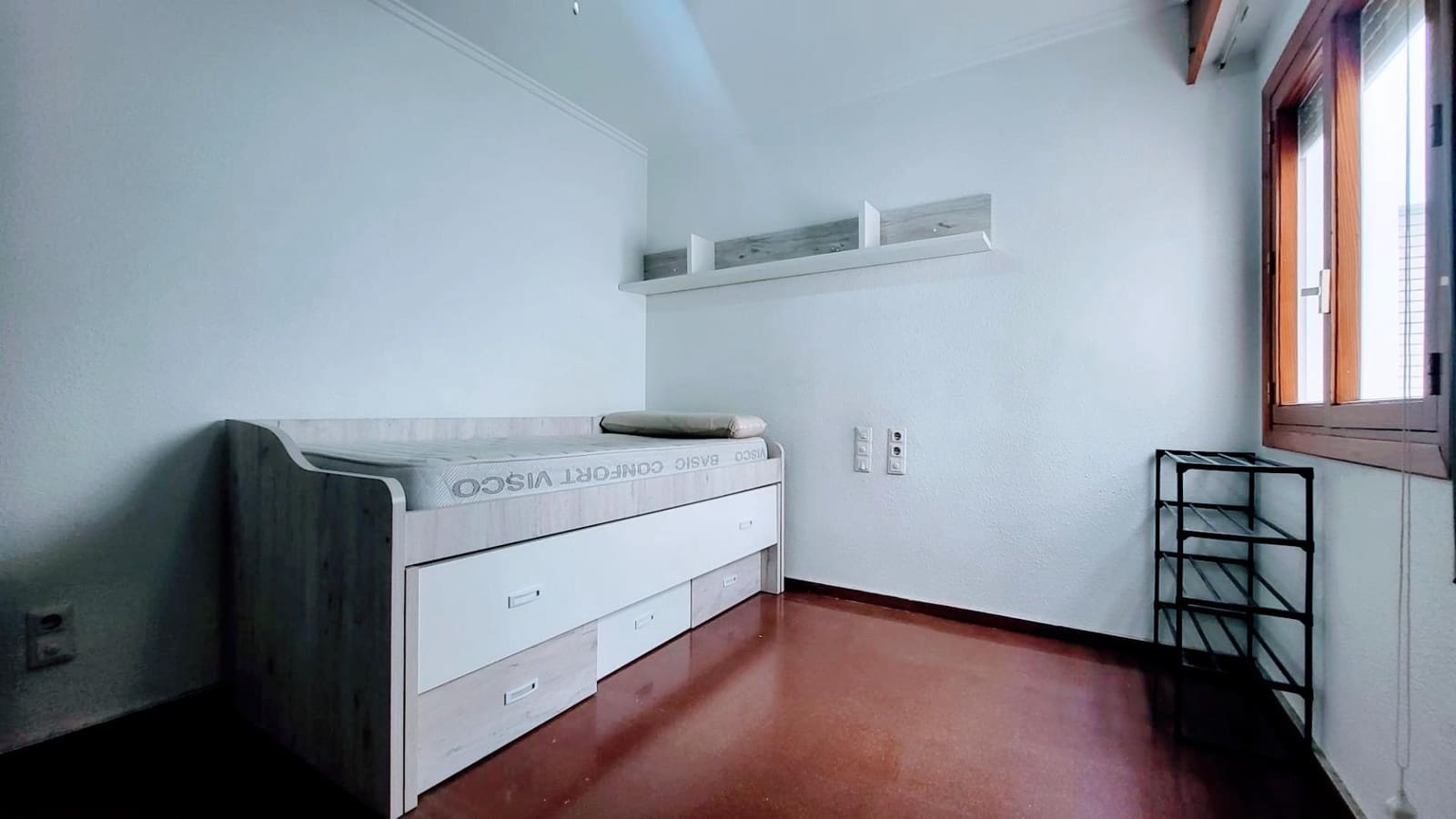 4 bedroom Flat for sale in Oliva - € 134,000 (Ref: 9929449)