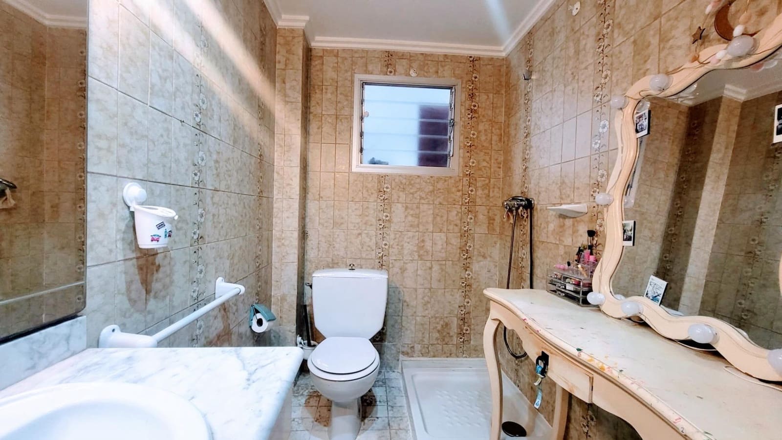 4 bedroom Flat for sale in Oliva - € 134,000 (Ref: 9929449)