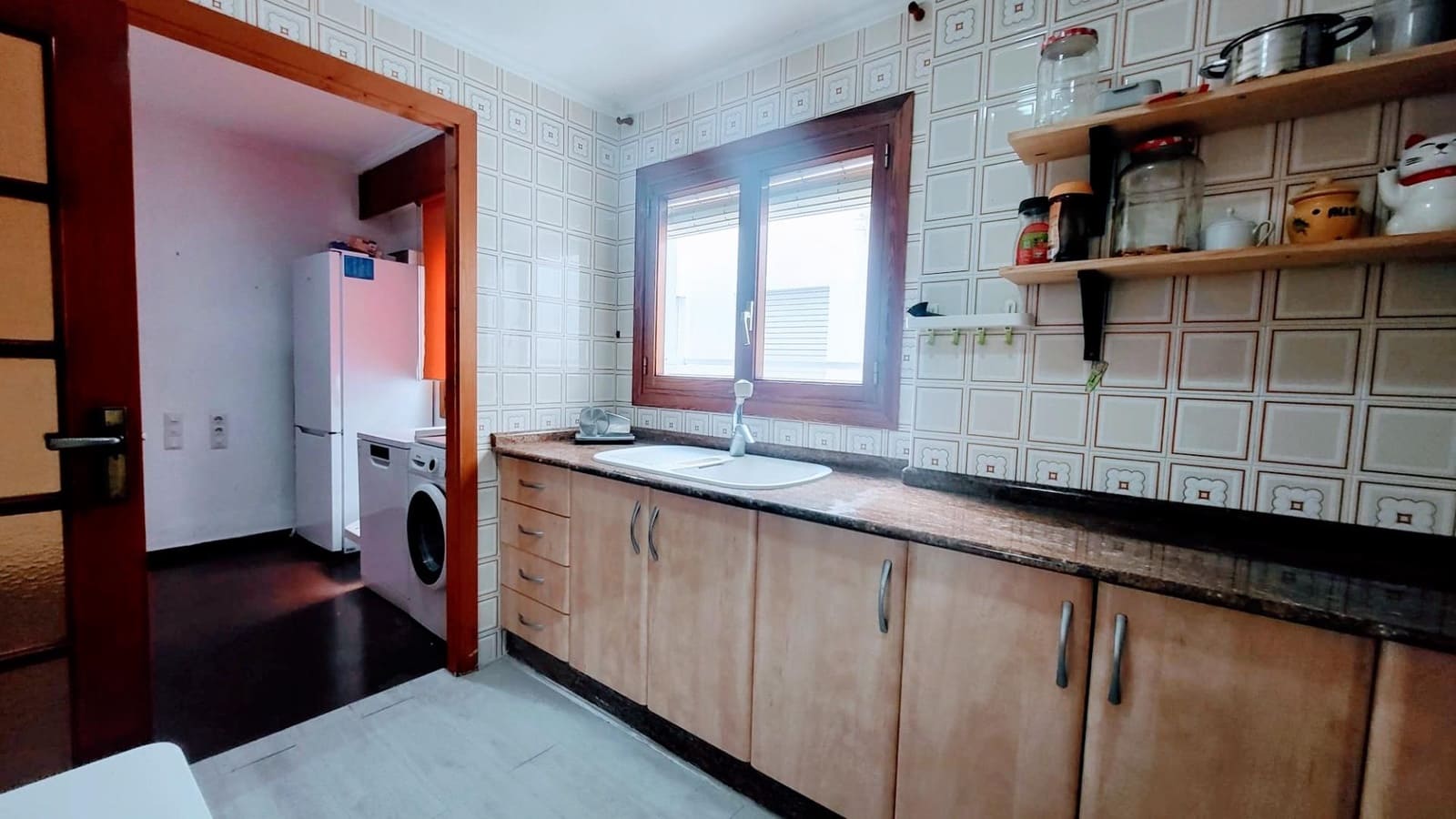 4 bedroom Flat for sale in Oliva - € 134,000 (Ref: 9929449)
