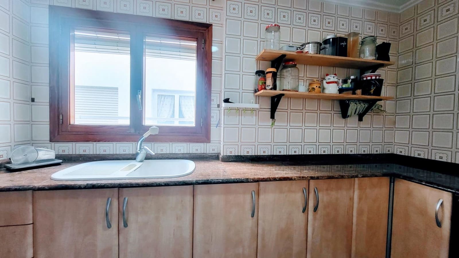 4 bedroom Flat for sale in Oliva - € 134,000 (Ref: 9929449)