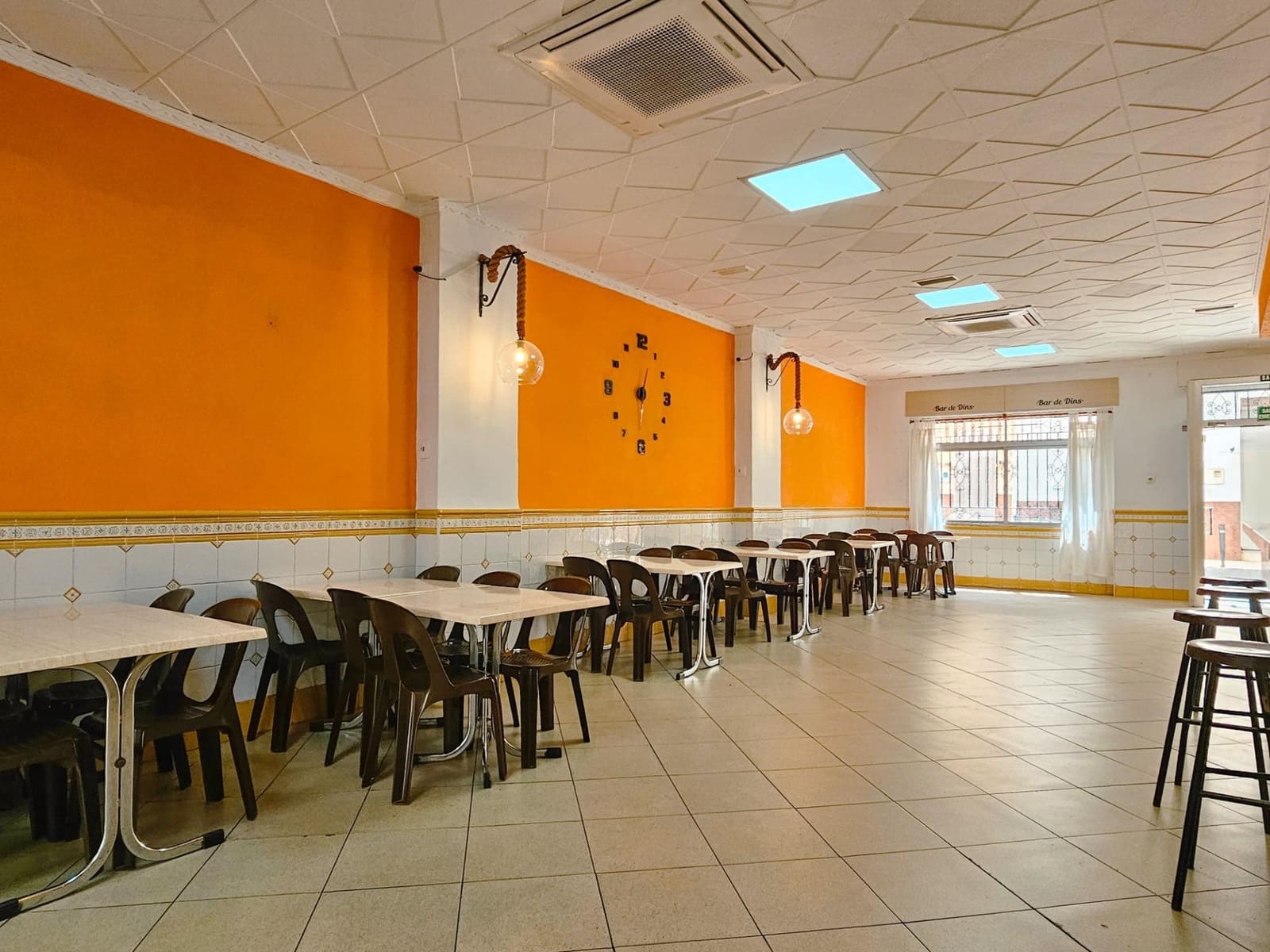 4 slaapkamer Commercieel te koop in Rotova - € 220.000 (Ref: 9929450)