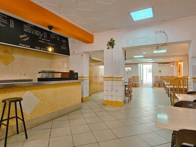 4 slaapkamer Commercieel te koop in Rótova - € 220.000 (Ref: 9929450)