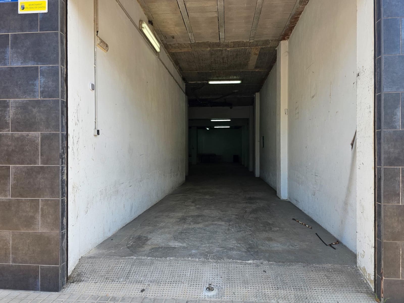 Commercieel te koop in Real de Gandia - € 93.000 (Ref: 9942562)