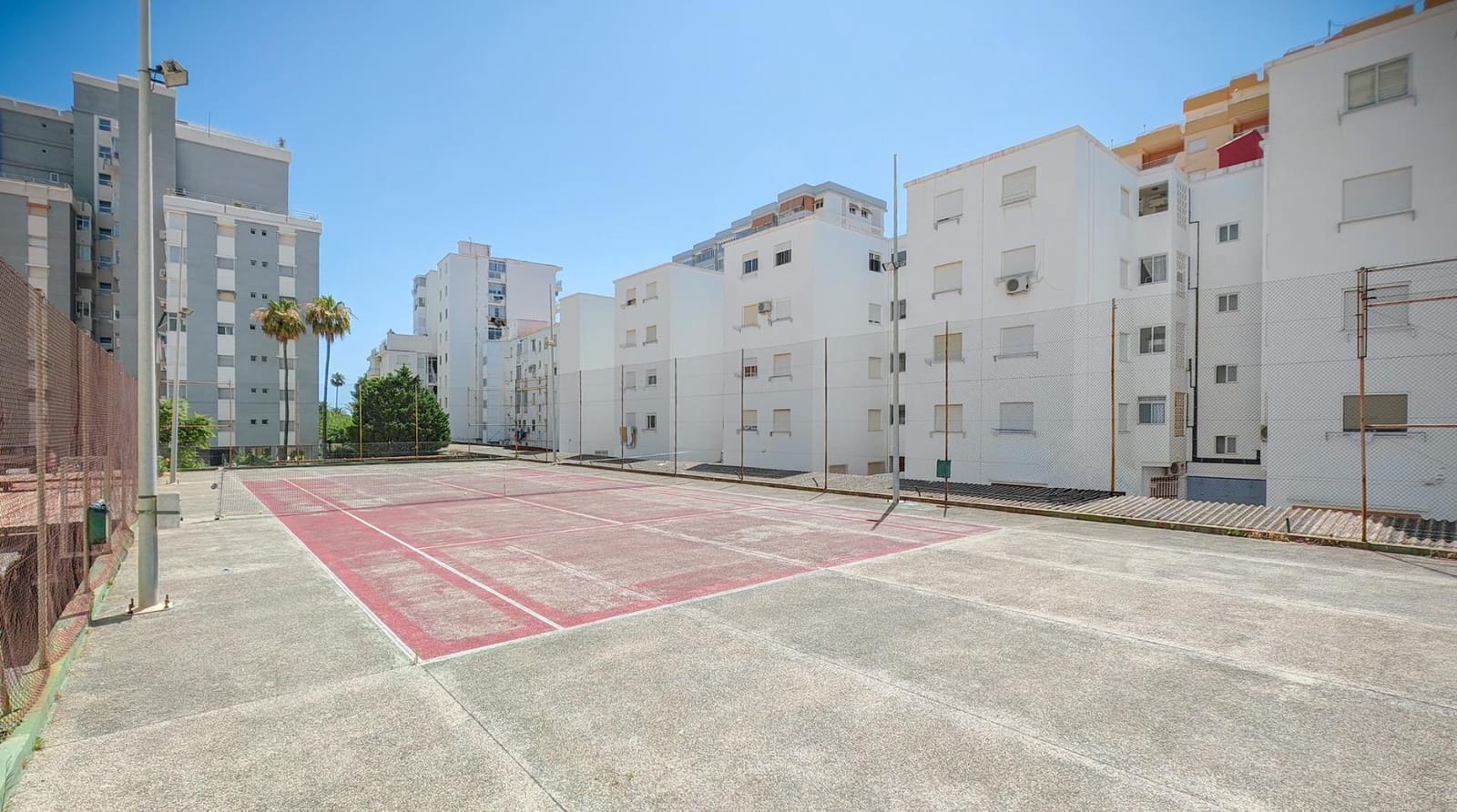 3 Zimmer Apartment zu verkaufen in Gandia mit Pool Garage - 369.000 € (Ref: 9949838)