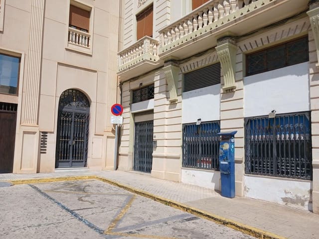 Kommersiell til salgs i Oliva Pueblo, Oliva - € 112 000 (Ref: 9949840)